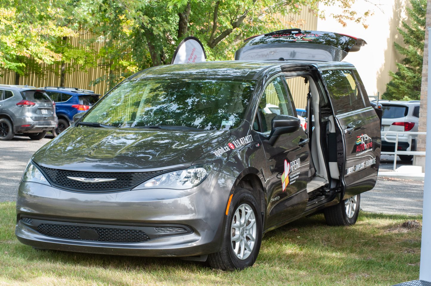 Vehicule-adapte-autopartage-17-septembre-2025-4-1446×962